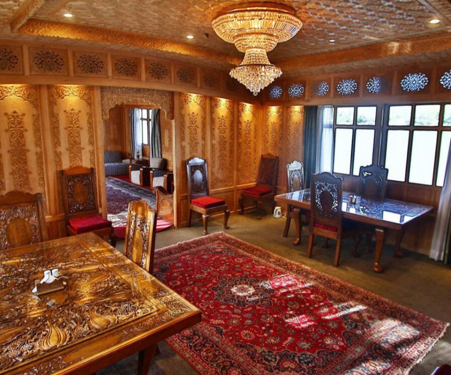 The Heritage Group Of Houseboats Srinagar  Exterior photo