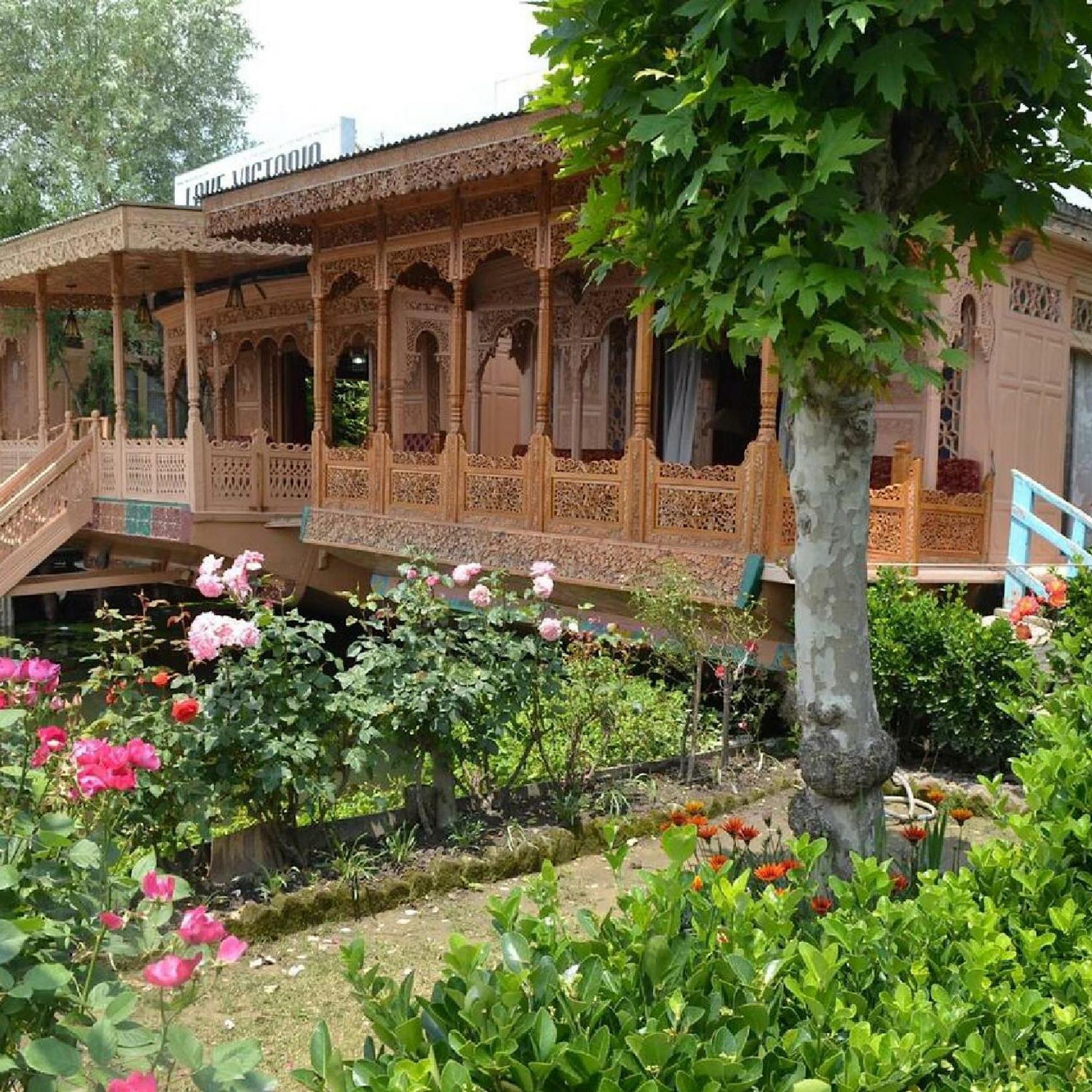 The Heritage Group Of Houseboats Srinagar  Exterior photo