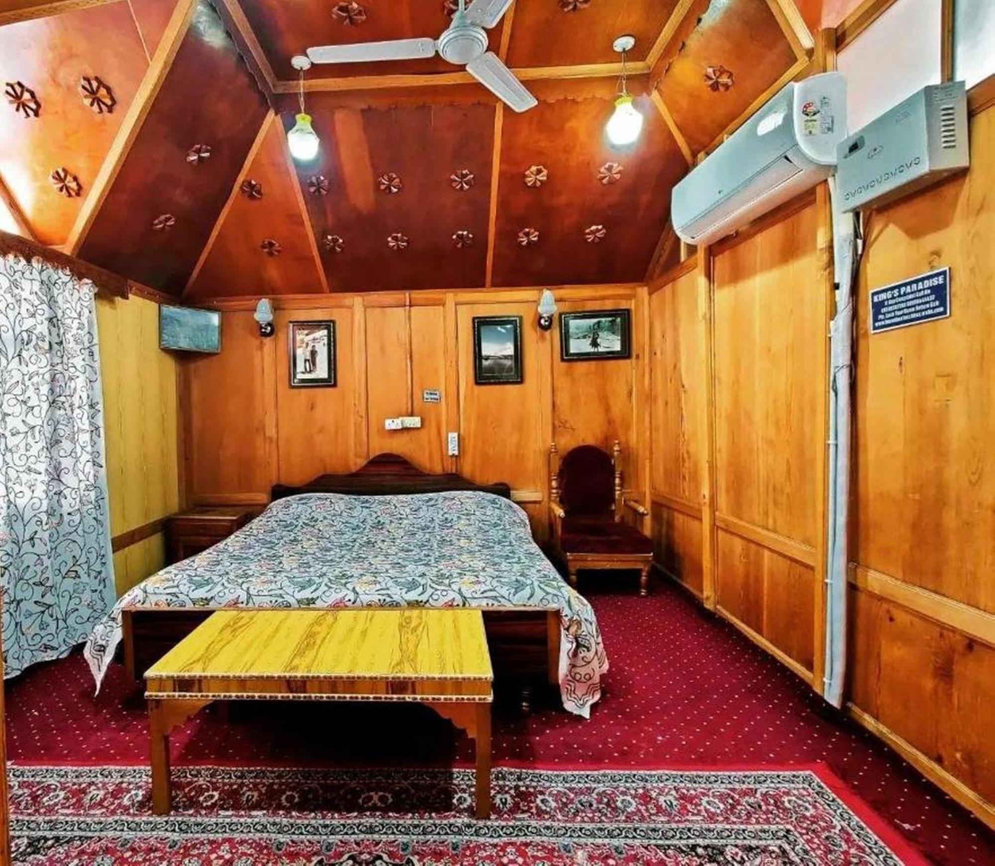 The Heritage Group Of Houseboats Srinagar  Exterior photo